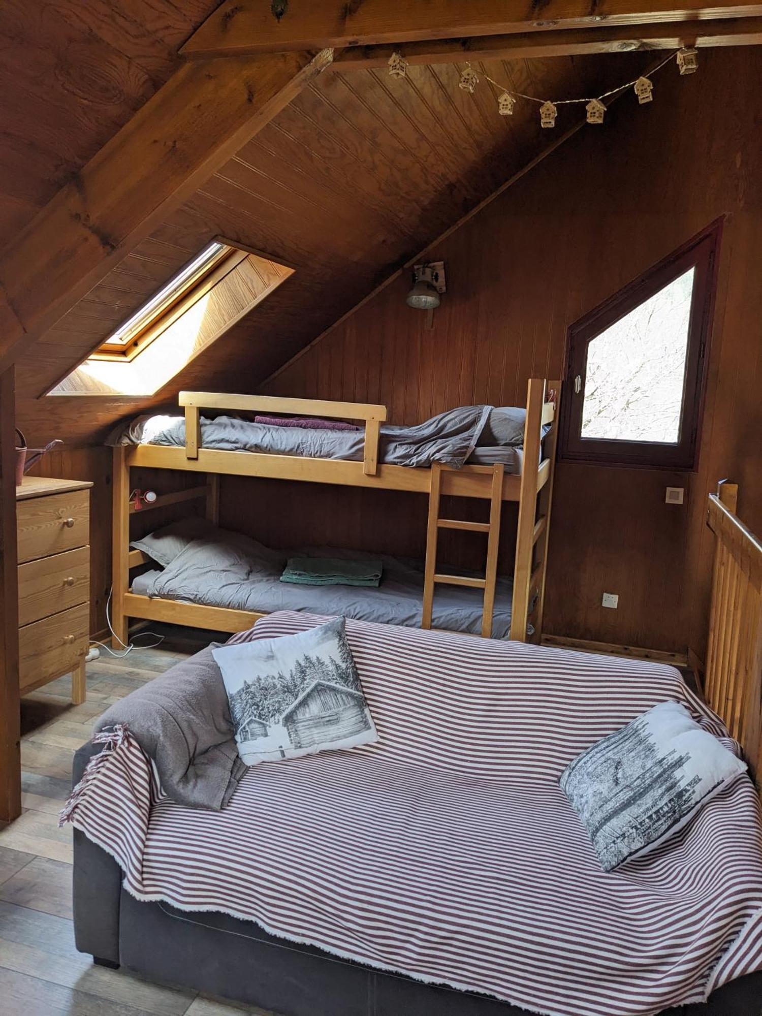 Les Chalets De La Foret D'Issaux Osse-en-Aspe Екстер'єр фото